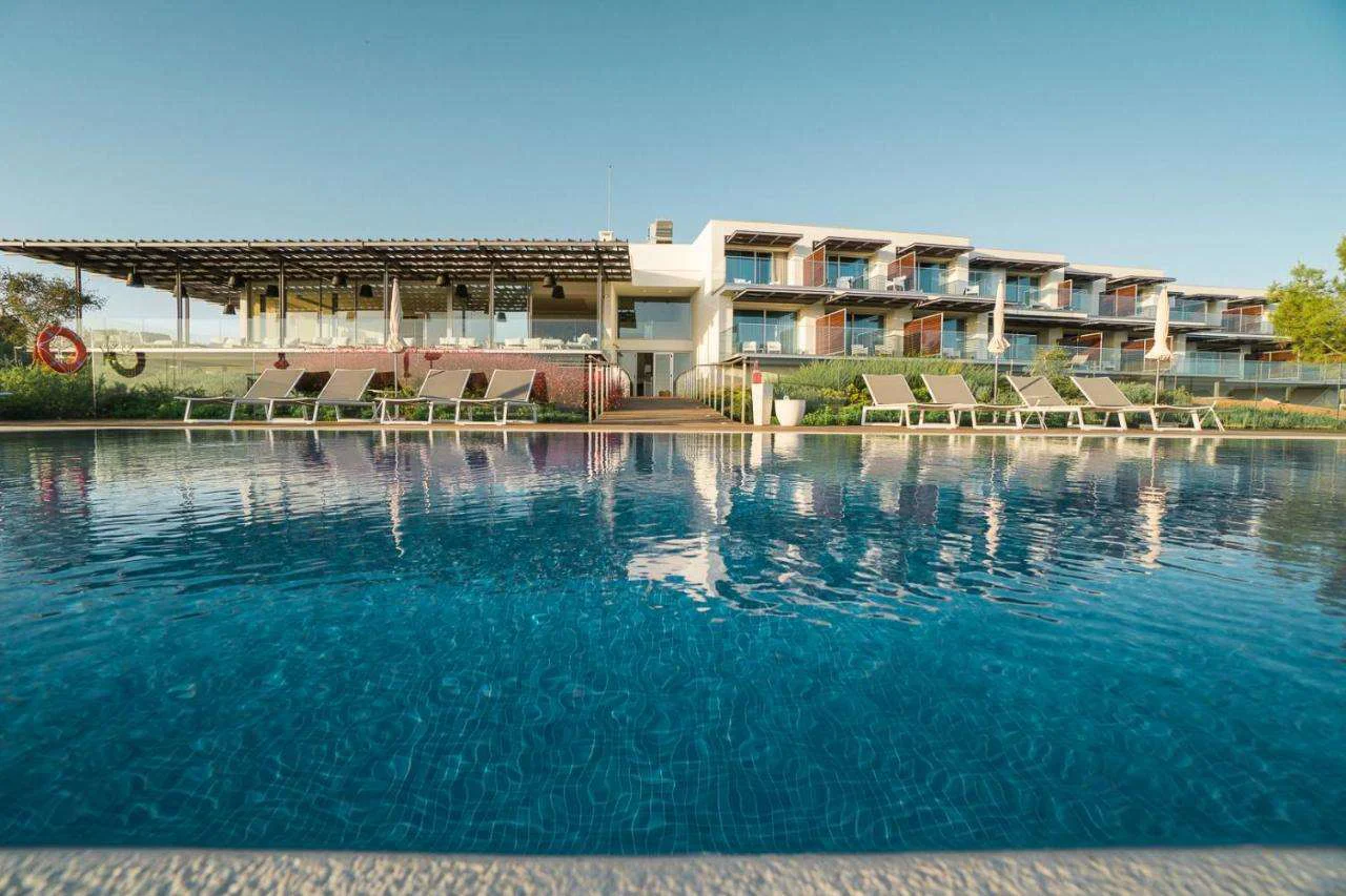 Palmares Beach House Hotel Lagos golf holiday